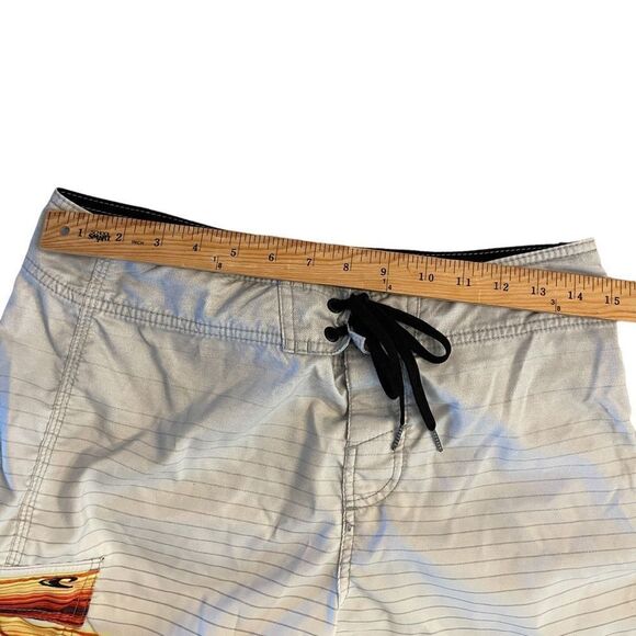O'Neill Mens Boardshorts Stripes Multicolour Quick Dry Size 30 - Picture 6 of 8